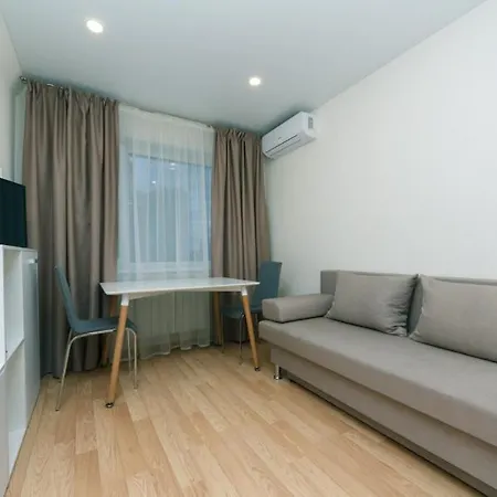 Studiia Na Beresteiskoi Apartment *
